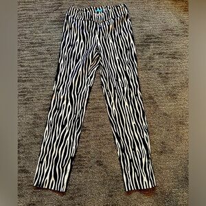 J. McLaughlin Women's Size 8 Animal Striped Print Masie Pull On Pants